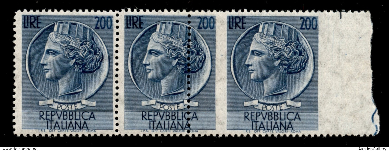 Repubblica - 1957 - 200 Lire Turrita (816 + 816eb) - Striscia Di 3 Bordo Foglio Con Dentellatura Spostata A Sinistra (su - Other & Unclassified