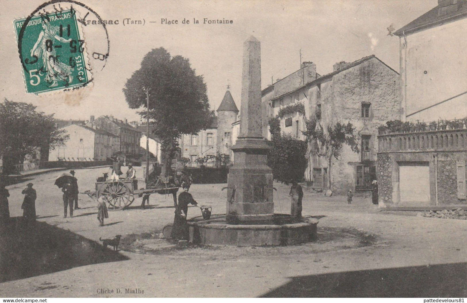 CPA (81) BRASSAC Place De La Fontaine - Brassac