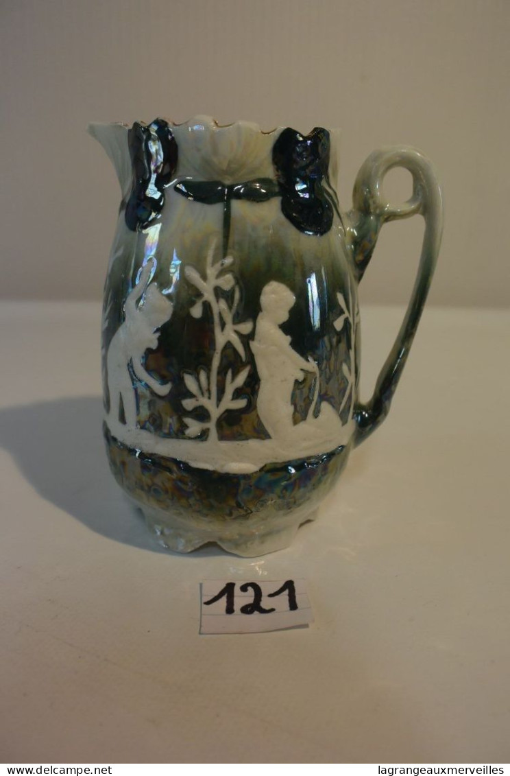 C121 Magnifique Pot Au Lait En Nacre - Andere & Zonder Classificatie