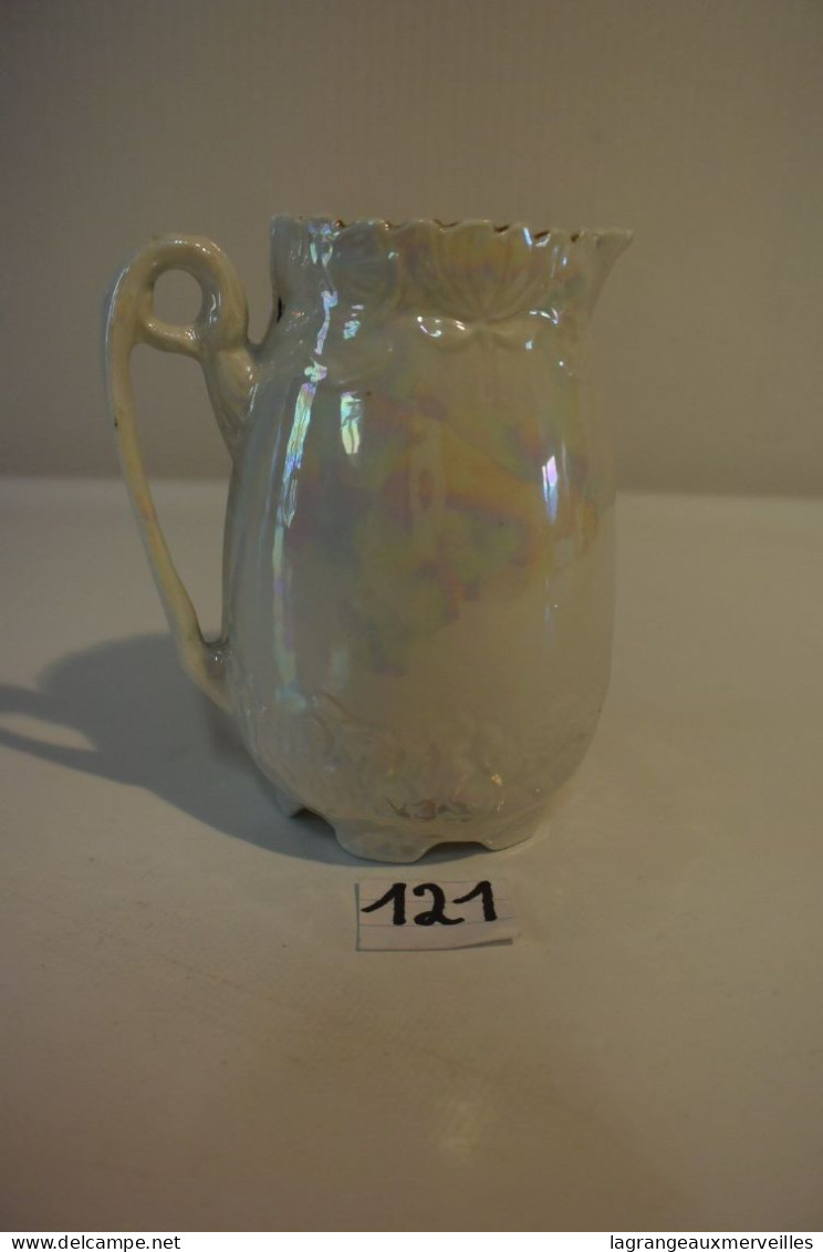 C121 Magnifique Pot Au Lait En Nacre - Andere & Zonder Classificatie