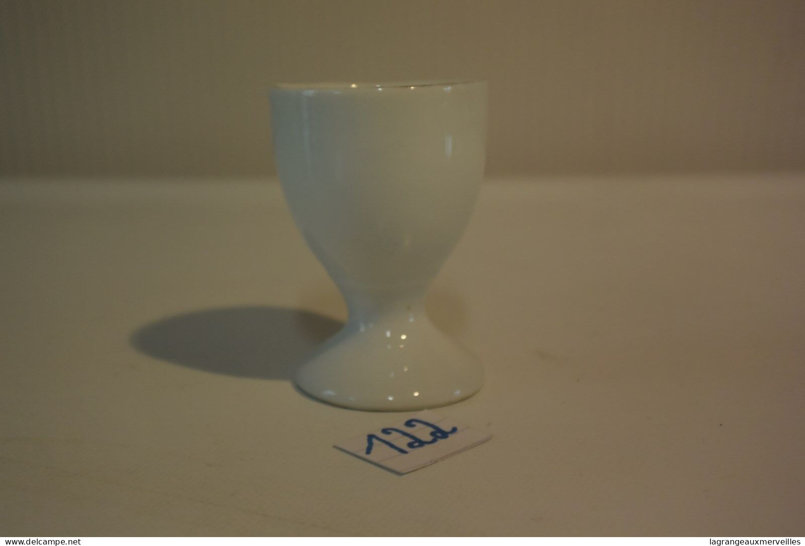 C122 Ancien Coquetier Tchèque Old Egg Cup Oude Eierdopje Alte Eierbeche - Eierhouders 