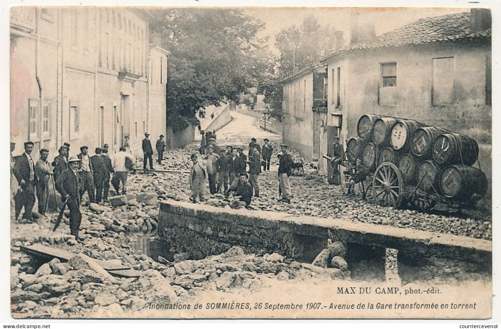 CPA - SOMMIERES (Gard) - Inondations De Sommières, 26 Septembre 1907 - Avenue De La Gare Transformée En Torrent - Sommières