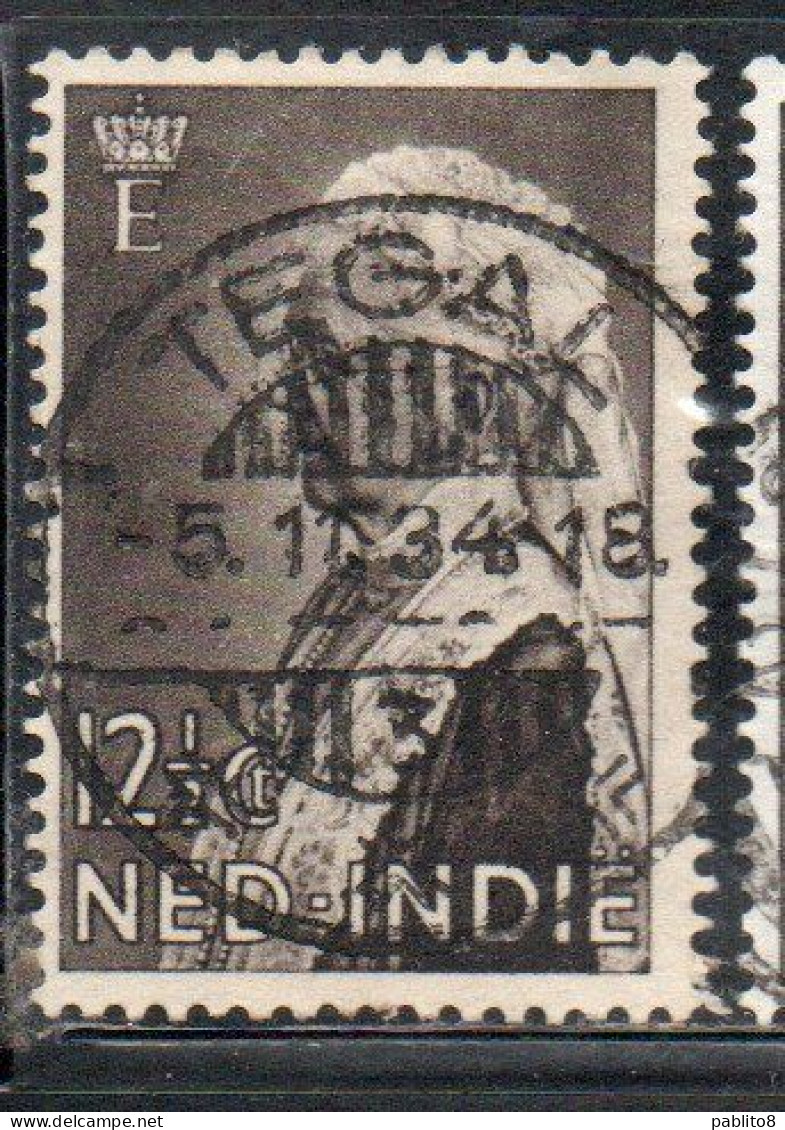 DUTCH INDIA INDIE INDE NEDERLANDS HOLLAND OLANDESE NETHERLANDS INDIES 1934 DOWAGER QUEEN EMMA 12 1/2c +2 1/2 USED USATO - Nederlands-Indië