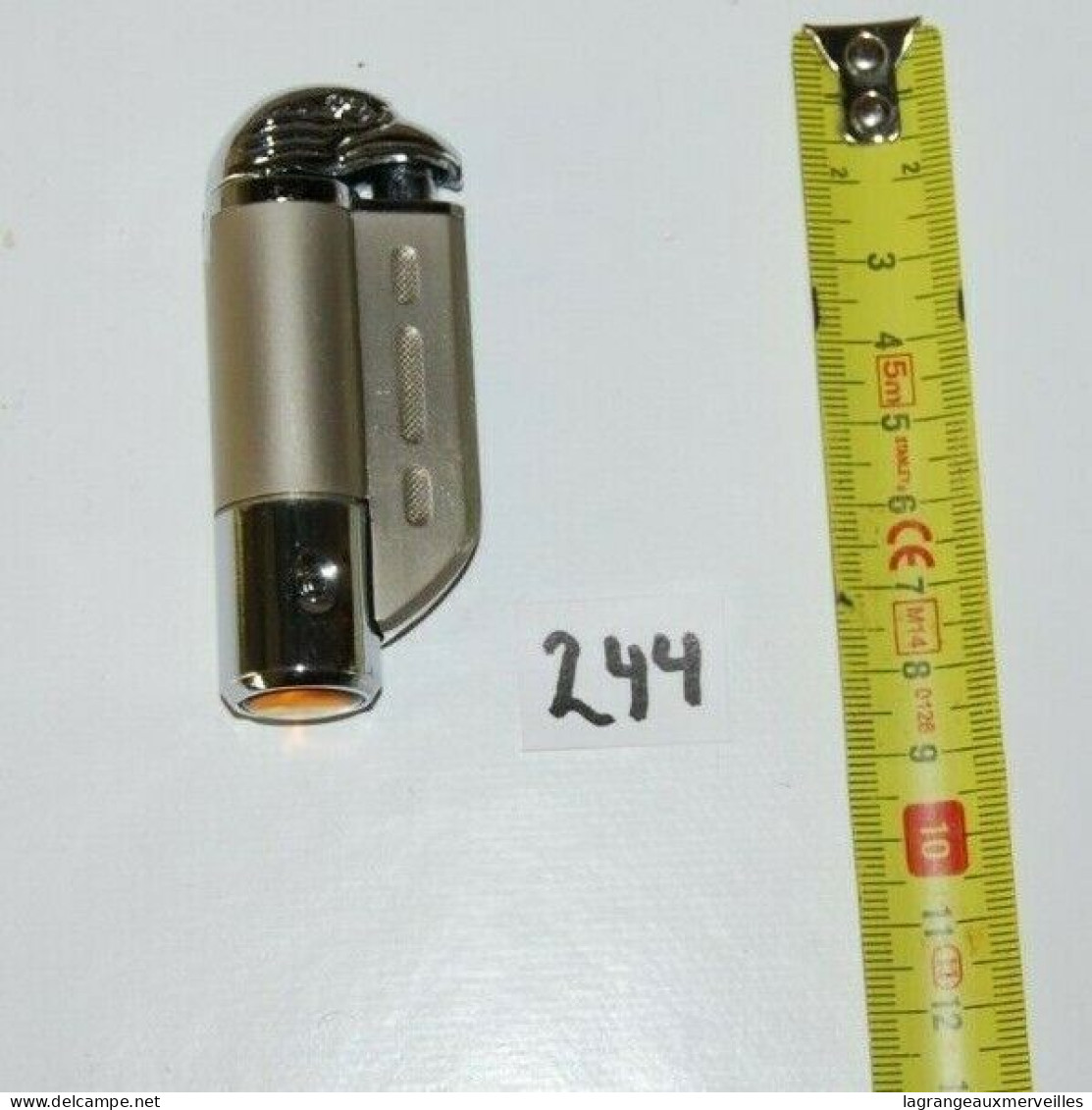 C244 Ancien Briquet - Vintage - Ludique 7 - Other & Unclassified