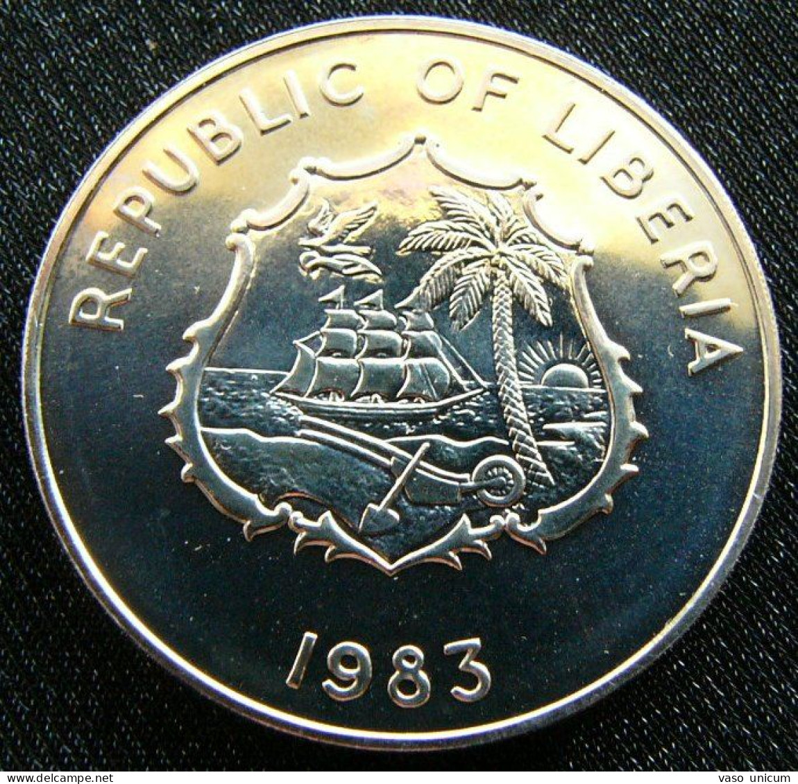 Liberia 2 $ 1983 Fish Conference FAO Unc - Liberia