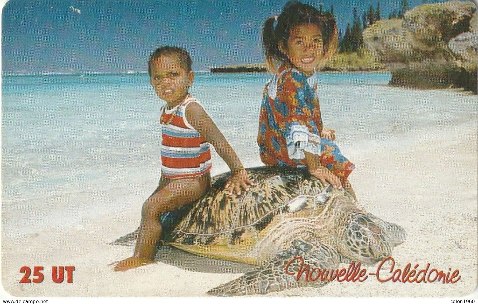 NUEVA CALEDONIA. NC-114. Ile Des Pins, Enfants à La Tortue. 2003. (019) - Nuova Caledonia