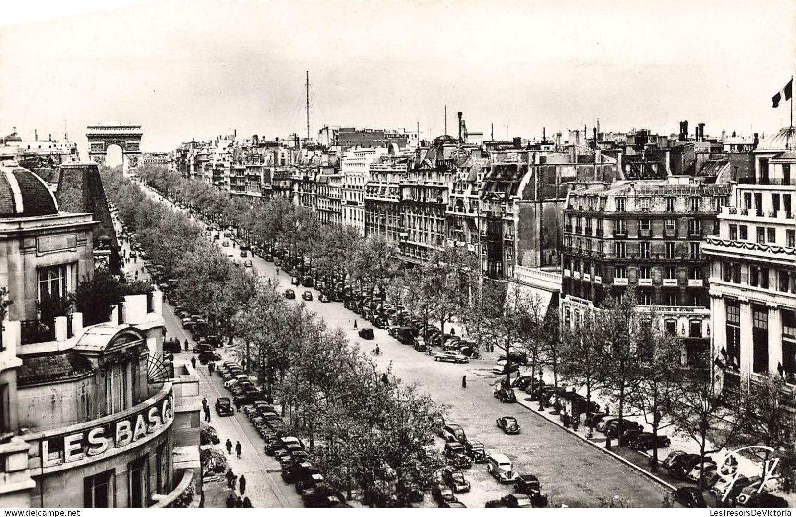 FRANCE - Paris - Vue Générale De L'avenue Des Champs-Elysées Et L'Arc De Triomphe - Carte Postale Ancienne - Champs-Elysées