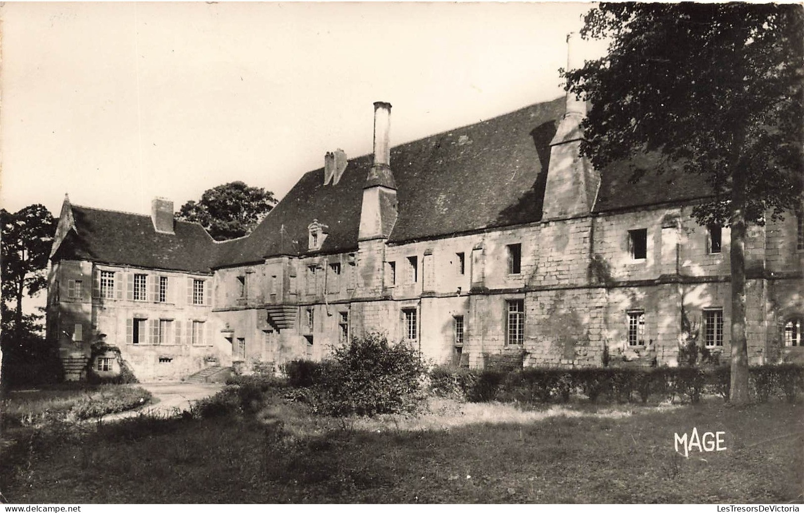 FRANCE - Maxence - Petit Séminaire Occidentale - Cour D'honneur - Carte Postale Ancienne - Pont Sainte Maxence