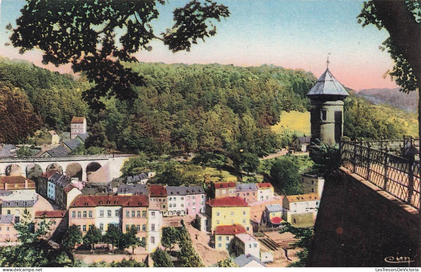 LUXEMBOURG - Luxembourg Ville - Ville Basse - Colorisé - Cartes Postales Anciennes - Luxemburg - Town