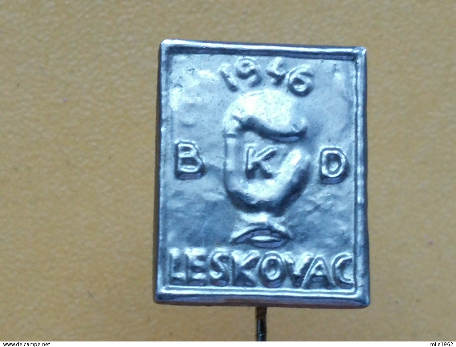 Badge Z-52-1 - BOX, BOXE, BOXING CLUB LESKOVAC, SERBIA - Boxe