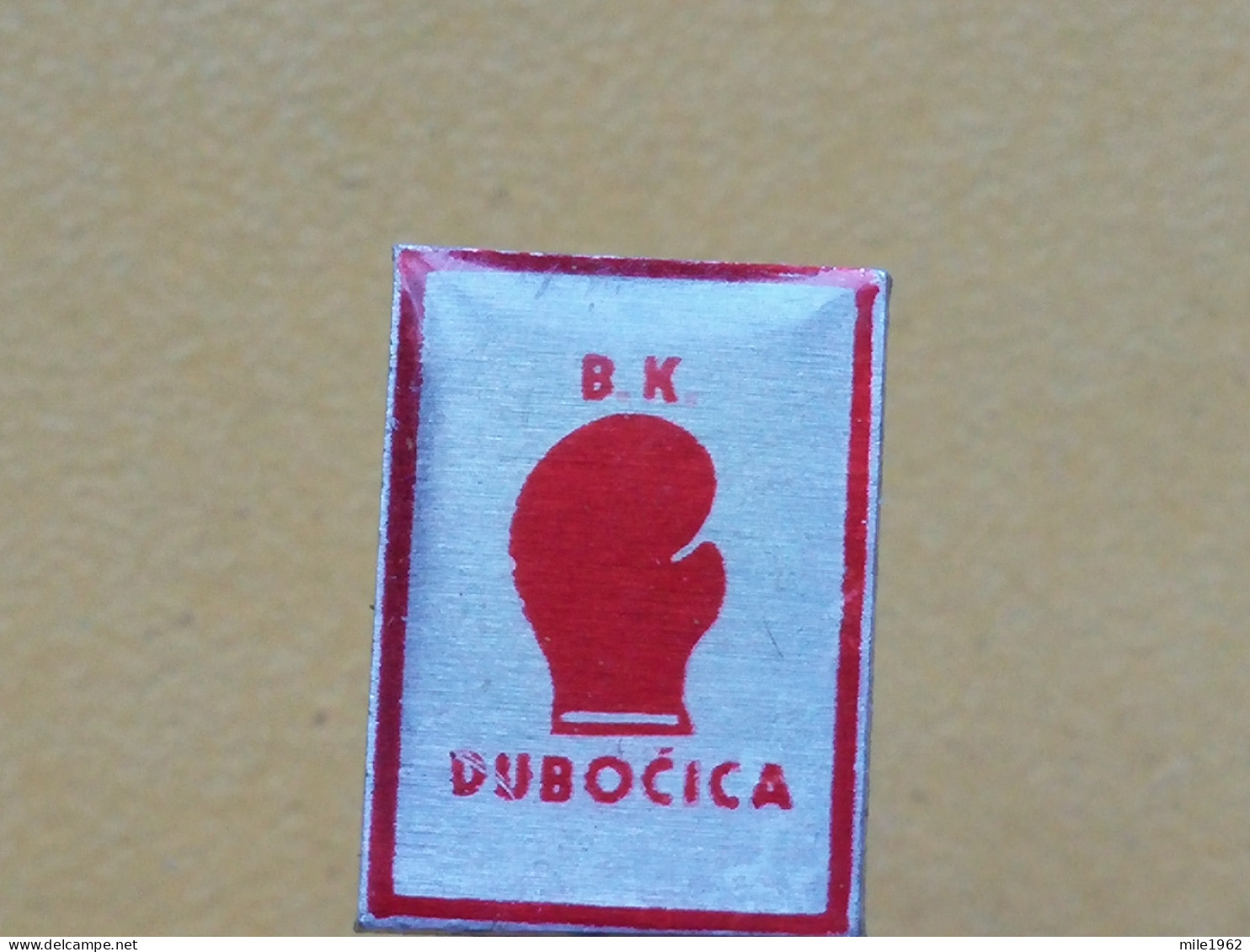 Badge Z-52-1 - BOX, BOXE, BOXING CLUB DUBOCICA, LESKOVAC, SERBIA - Boxen