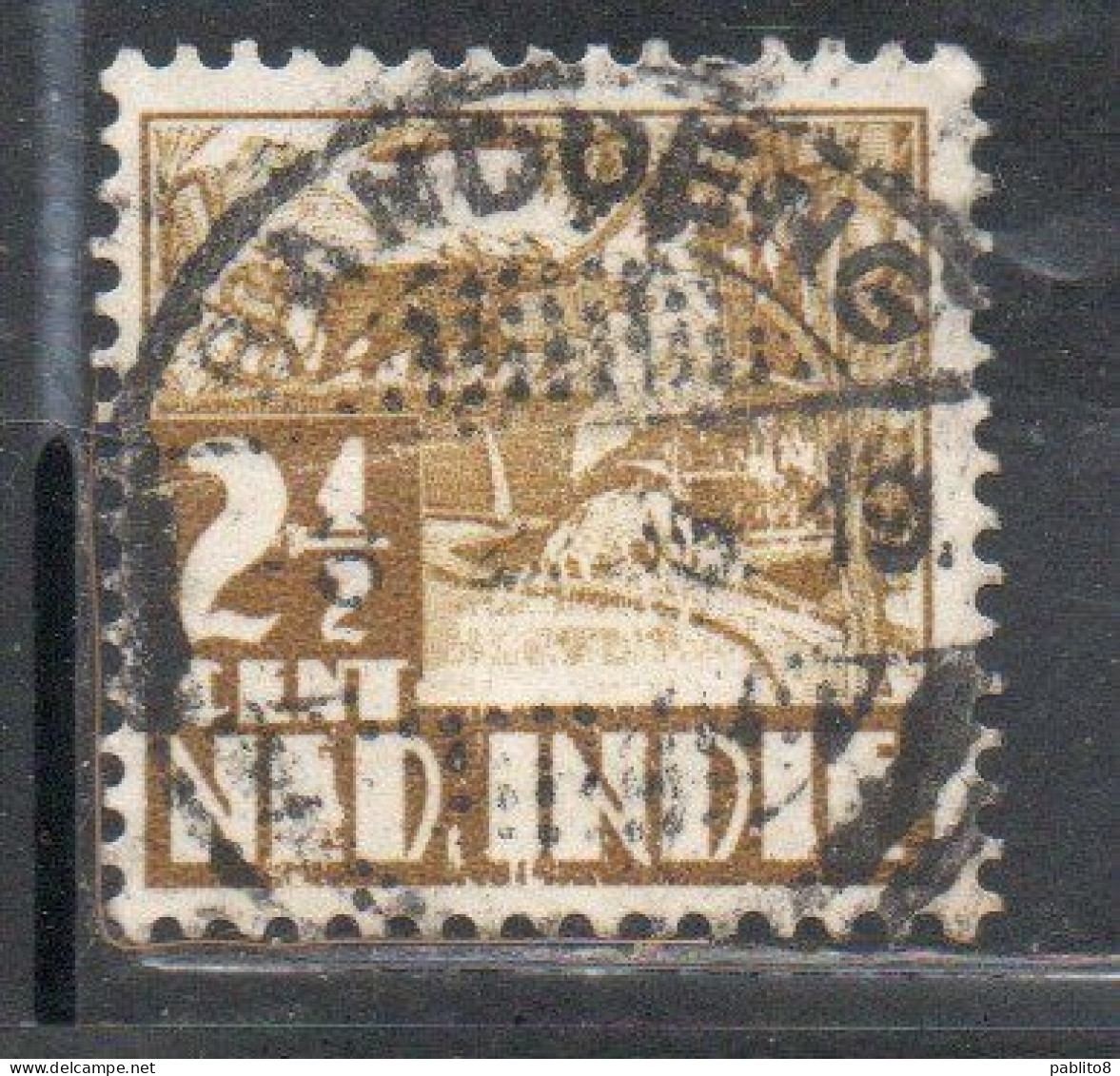 DUTCH INDIA INDIE INDE NEDERLANDS HOLLAND OLANDESE OLANDESI INDIES 1933 1937 RICE FIELD SCENE 2 1/2c USED USATO OBLITERE - Nederlands-Indië