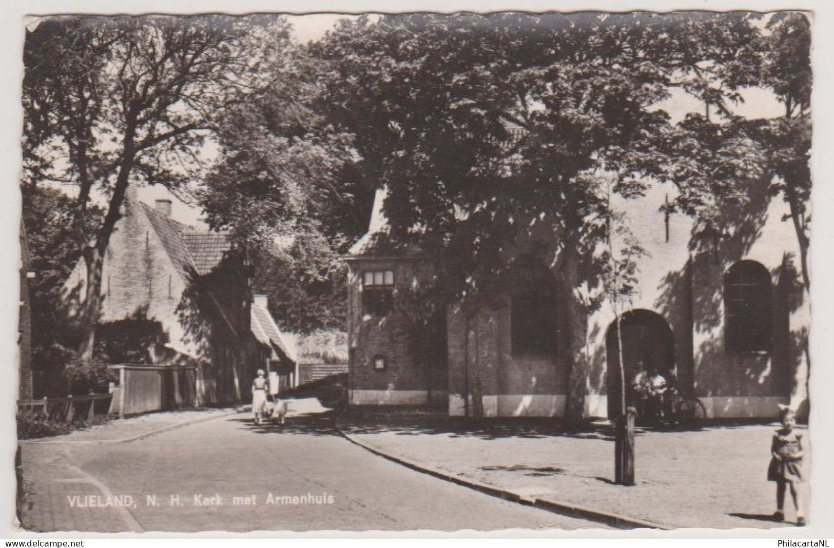 Vlieland - N.H. Kerk Met Armenhuis - Vlieland