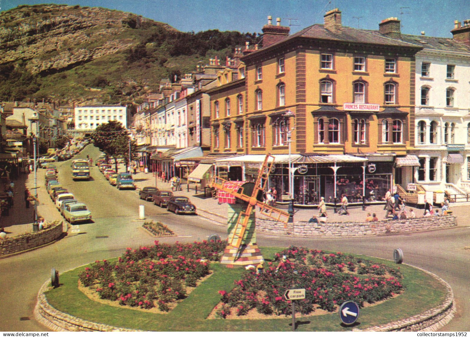 CAERNARVONSHIRE, LLANDUDNO, ARCHITECTURE, CARS, LITTLE WINDMILL, UNITED KINGDOM - Caernarvonshire