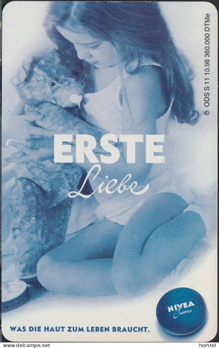 GERMANY S11/96 - NIVEA - Erste Liebe - Mädchen Mit Teddy - S-Series: Schalterserie Mit Fremdfirmenreklame