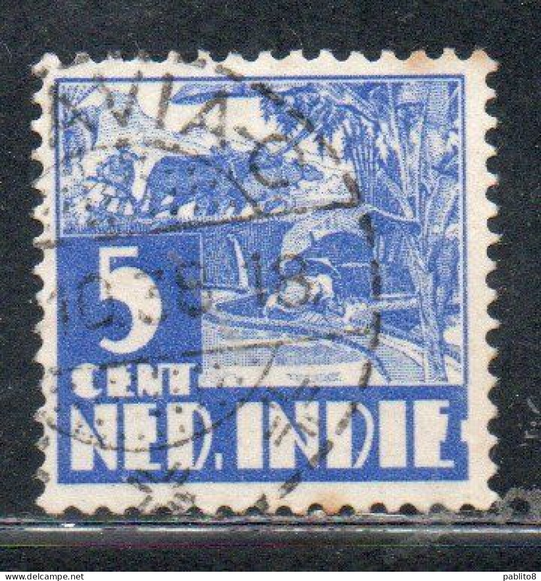 DUTCH INDIA INDIE INDE NEDERLANDS HOLLAND OLANDESE OLANDESI INDIES 1933 1937 1934 RICE FIELD SCENE 5c USED USATO - Nederlands-Indië