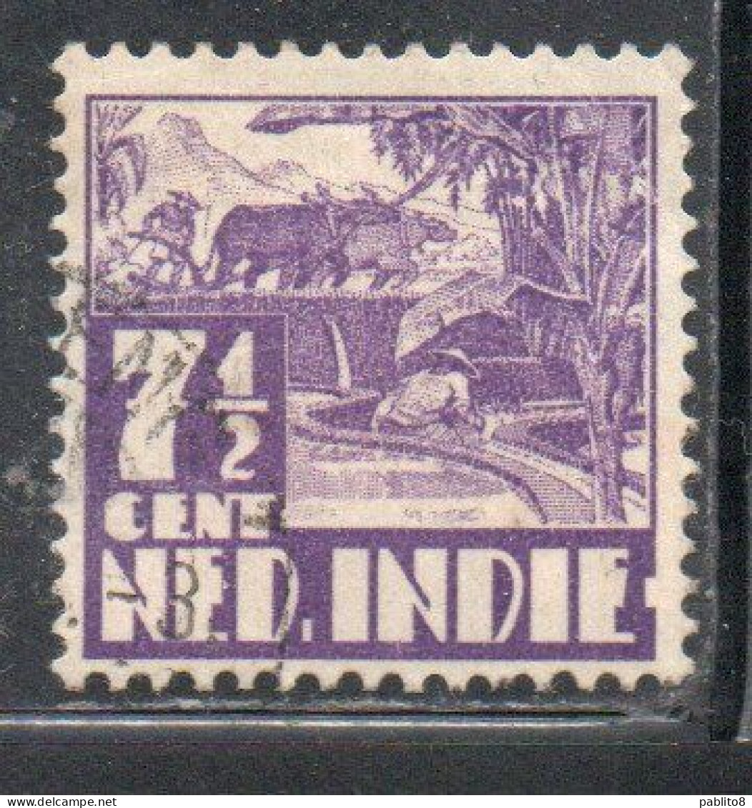 DUTCH INDIA INDIE INDE NEDERLANDS HOLLAND OLANDESE OLANDESI INDIES 1933 1937 1934 RICE FIELD SCENE 7 1/2c USED USATO - Nederlands-Indië