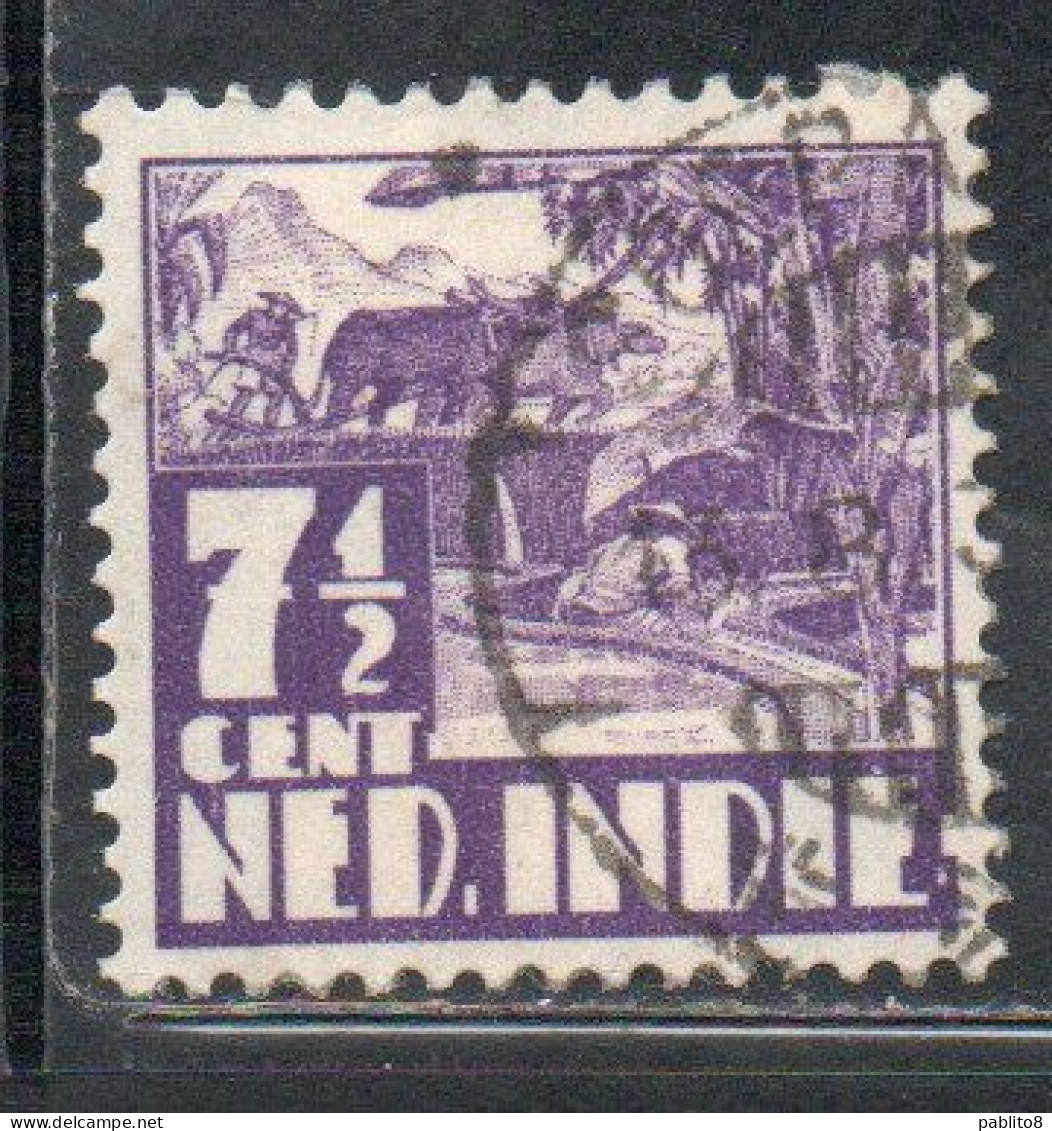 DUTCH INDIA INDIE INDE NEDERLANDS HOLLAND OLANDESE OLANDESI INDIES 1933 1937 1934 RICE FIELD SCENE 7 1/2c USED USATO - Nederlands-Indië