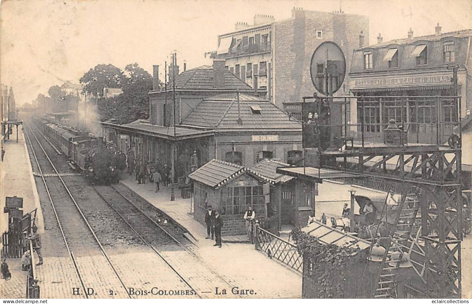 Bois Colombes         92            Intérieur De La Gare   N° 2       (voir Scan) - Andere & Zonder Classificatie