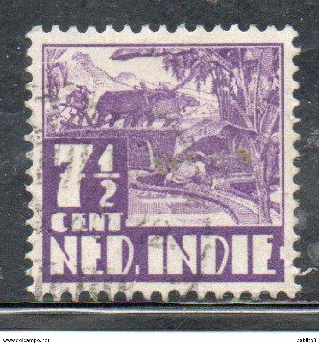 DUTCH INDIA INDIE INDE NEDERLANDS HOLLAND OLANDESE OLANDESI INDIES 1933 1937 1934 RICE FIELD SCENE 7 1/2c USED USATO - Nederlands-Indië