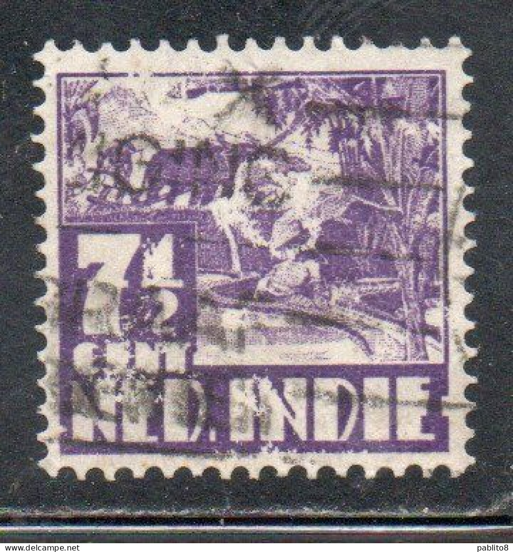 DUTCH INDIA INDIE INDE NEDERLANDS HOLLAND OLANDESE OLANDESI INDIES 1933 1937 1934 RICE FIELD SCENE 7 1/2c USED USATO - Nederlands-Indië