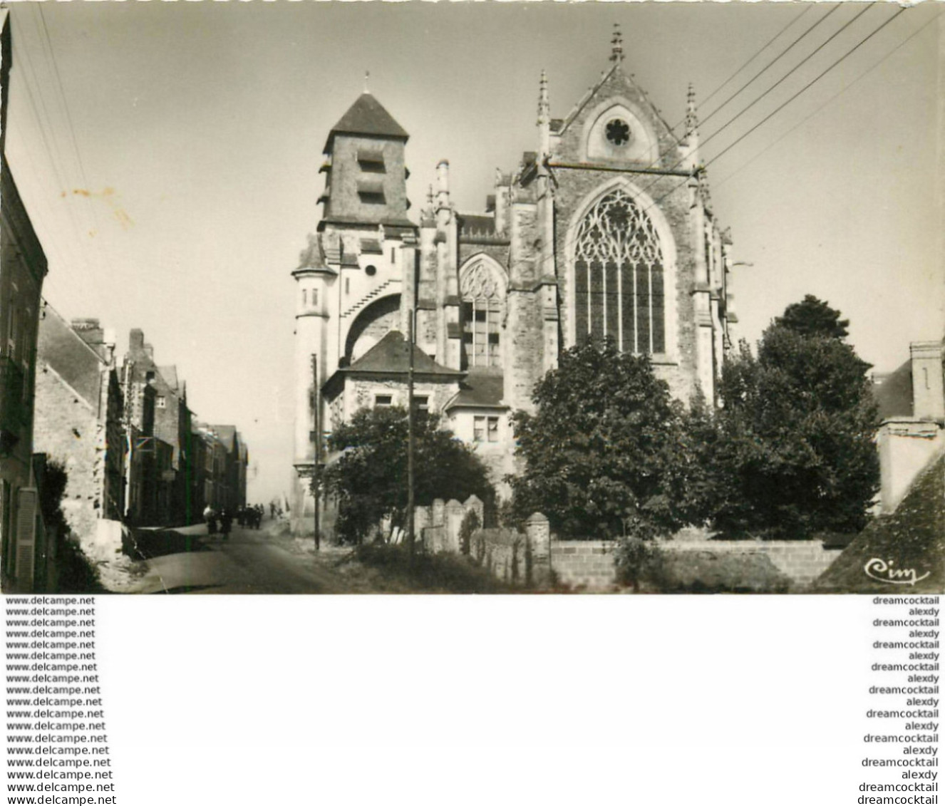 Photo Cpsm 44 SAINT-JULIEN-DE-VOUVANTES. L'Eglise 1959 - Saint Julien De Vouvantes