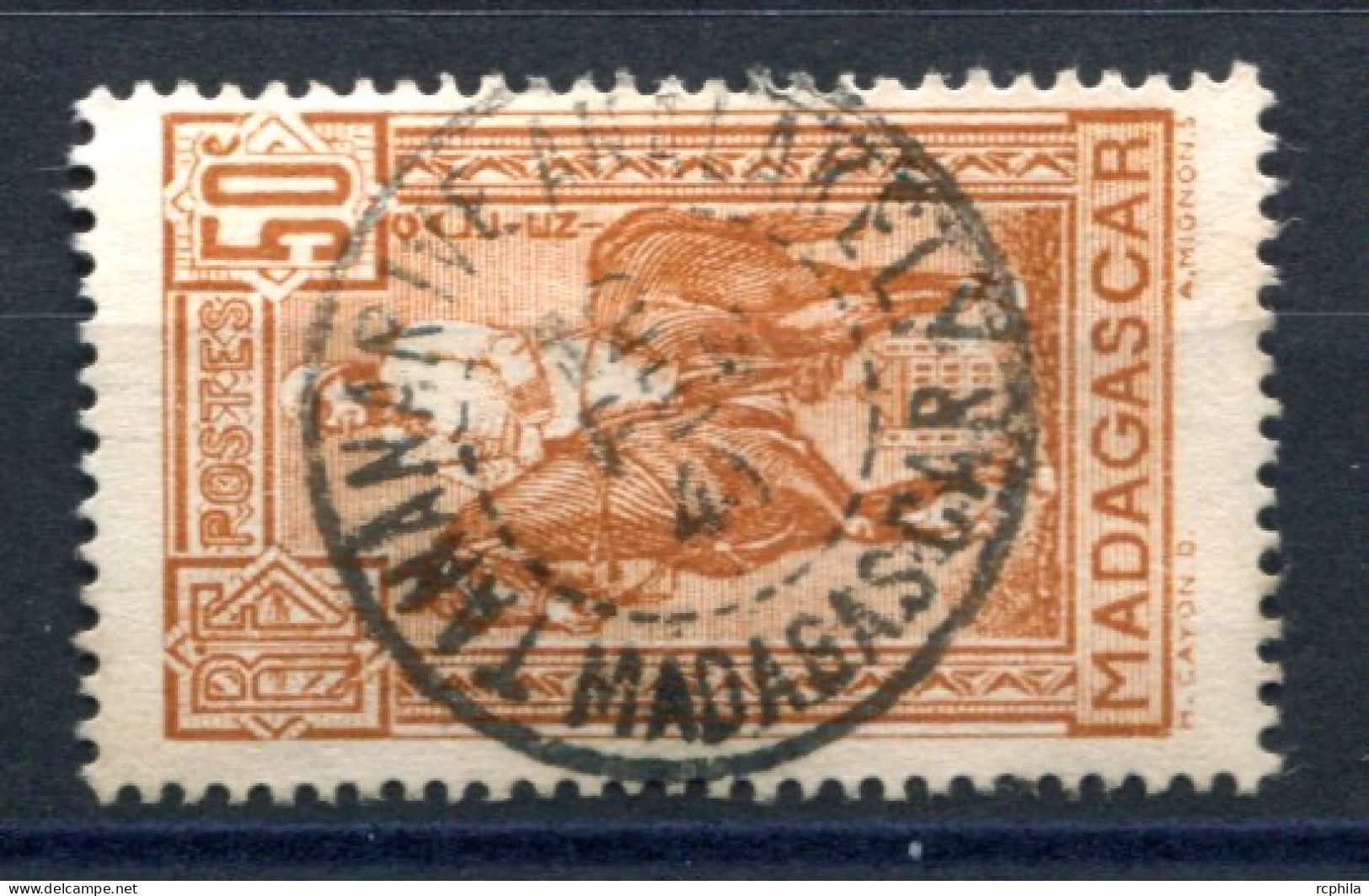 RC 26546 MADAGASCAR - TANANARIVE ANALAKELY BELLE OBLITÉRATION DE 1940 TB - Usati