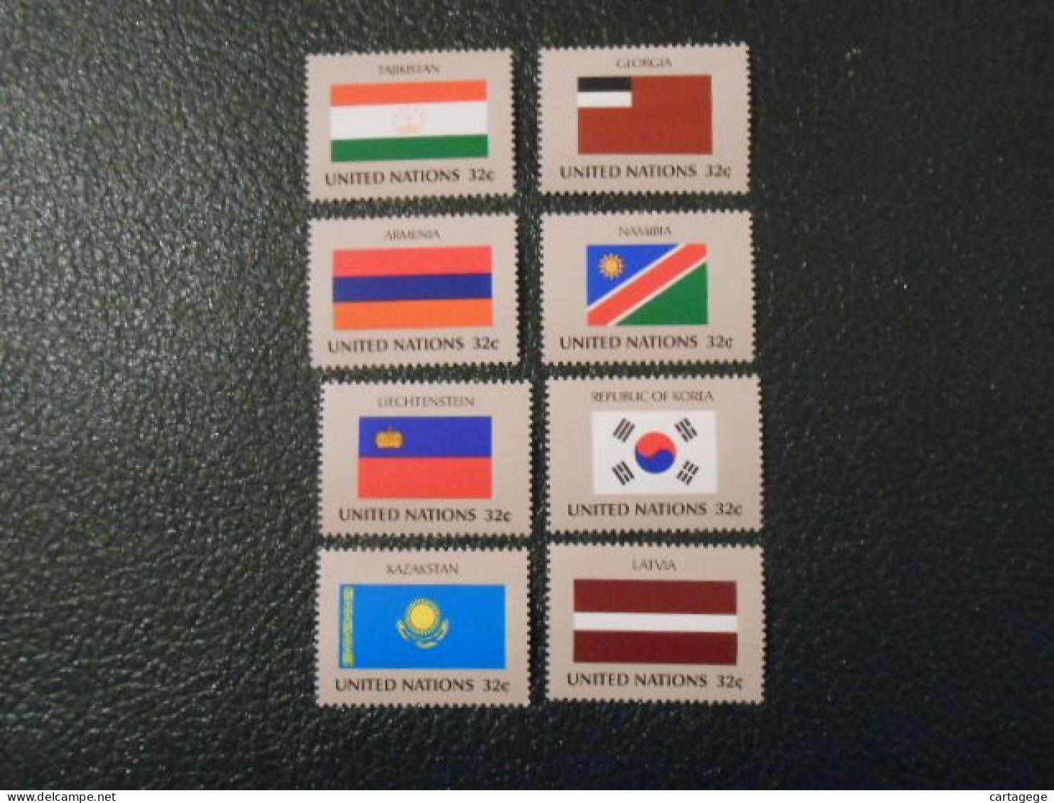 NATIONS-UNIES NEW-YORK YT 710/717 DRAPEAUX DES ETATS MEMBRES** - Unused Stamps