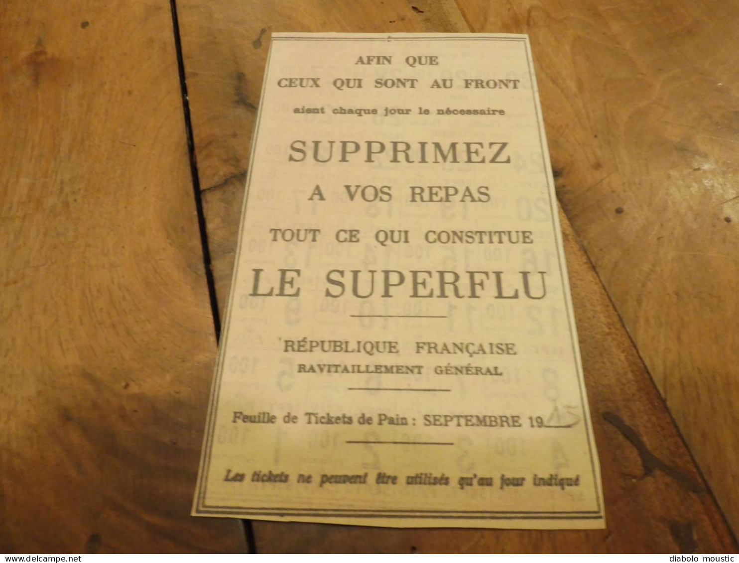 Tickets De Pain ( Guerre 1914 - 1918) Chaque Ticket Correspond à 100grammes De Pain, (format 17 X 11cm) - Documenti