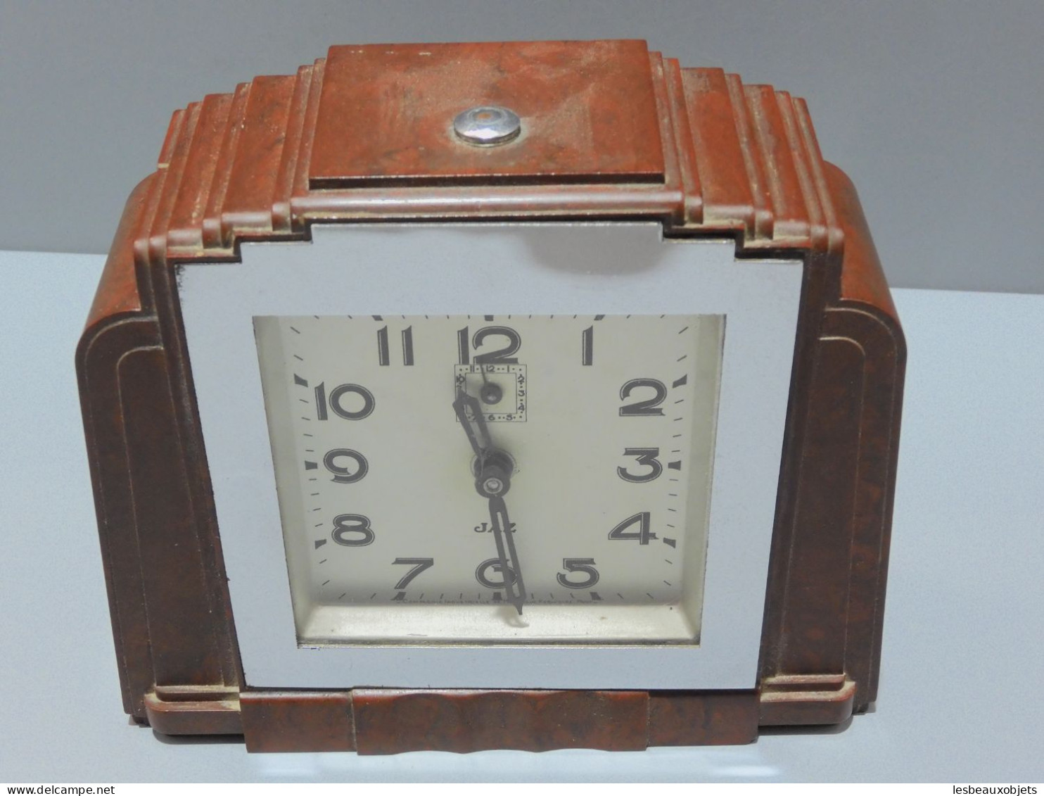 -REVEIL ART DECO JAZ BAKELITE  ROUGE COLLECTION Déco Vintage Vitrine   E - Alarm Clocks