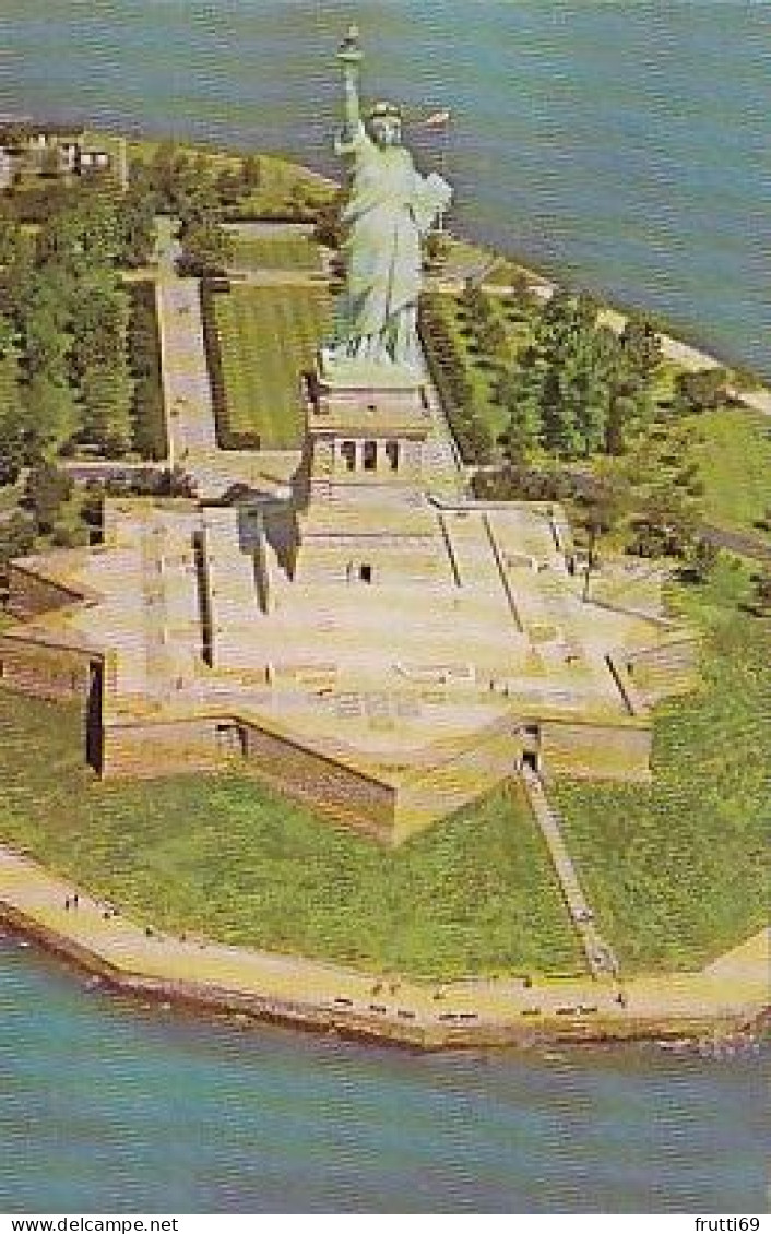 AK 183175 USA - New York City - Liberty Island - Statue Of Liberty - Statue De La Liberté