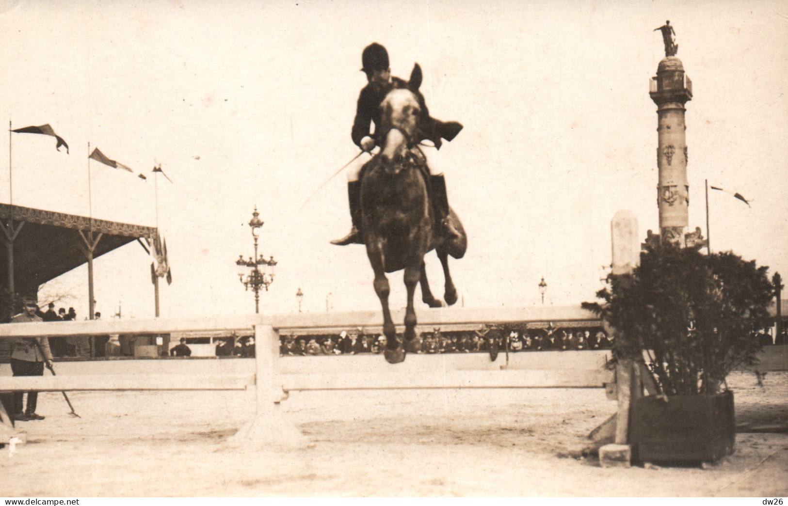 Concours Hippique Place Des Quinconces à Bordeaux, Jumping, Saut D'obstacle - Carte-Photo L. Gourdin - Horse Show