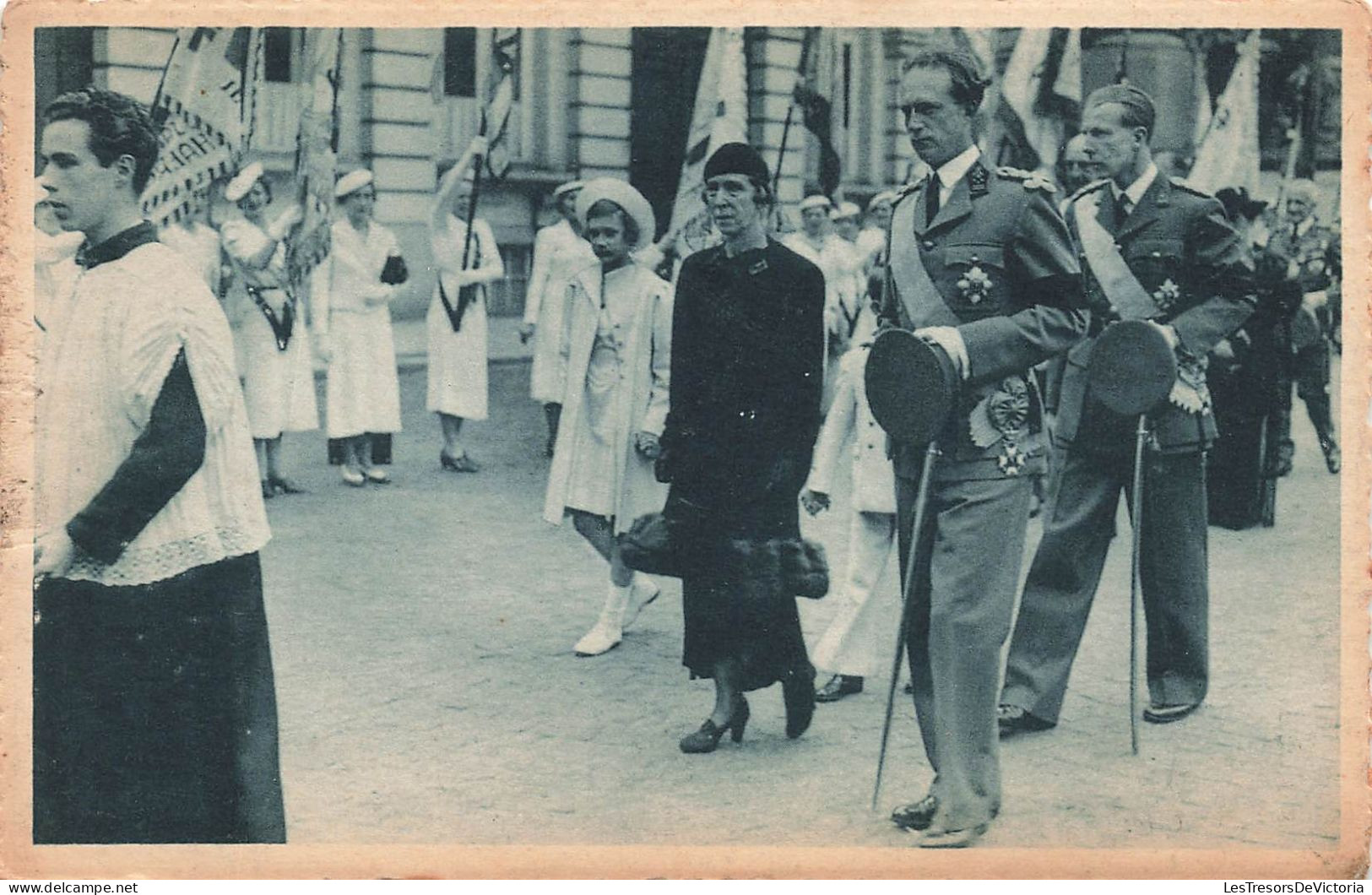 BELGIQUE - Bruxelles - La Famille Royale Arrive Au Te Deum - Procession - Animé - Cartes Postales Ancienne - Altri & Non Classificati