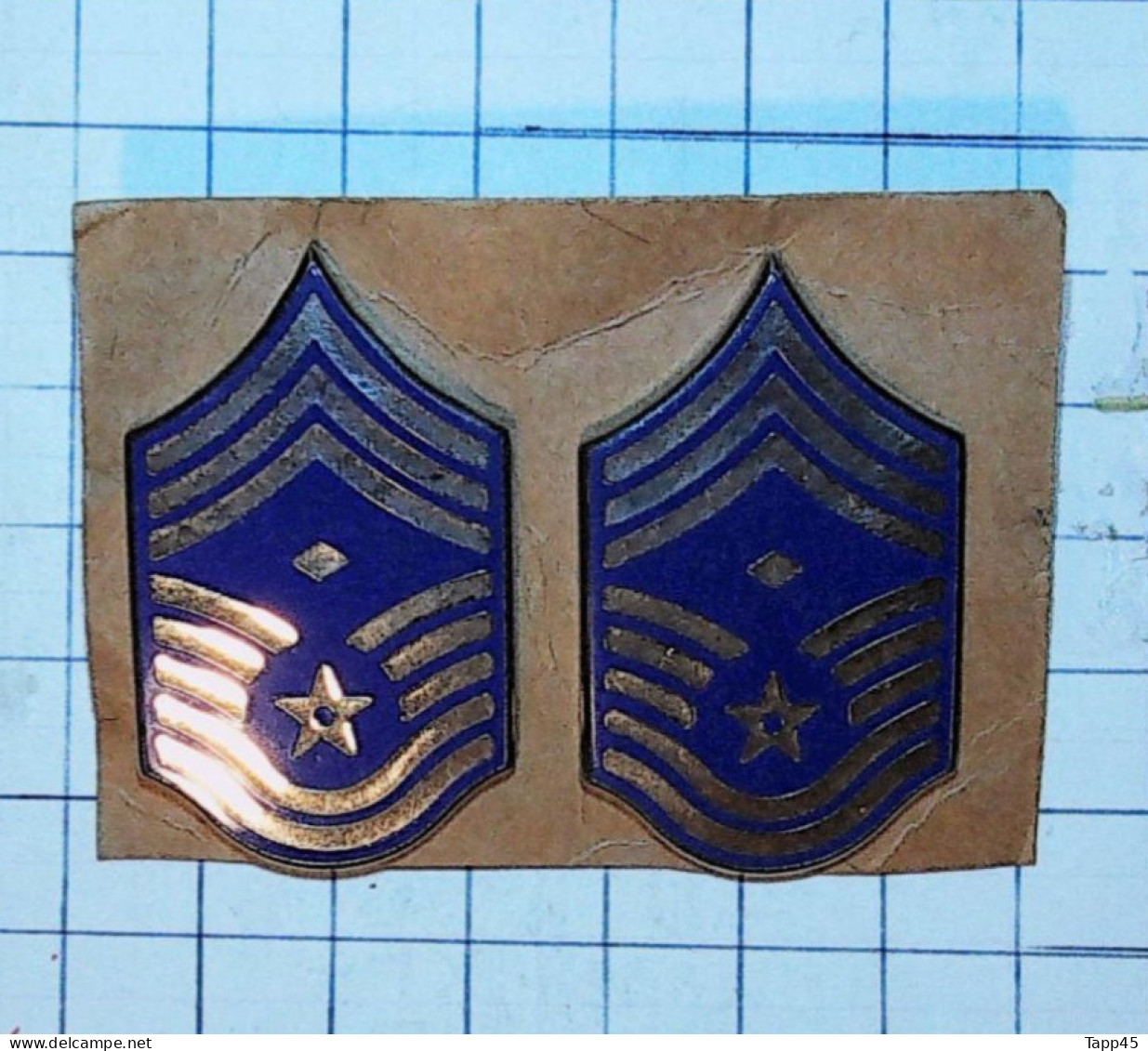 Médailles >   Grade Ou Déco Armée État Uni > (Air Force) > Attache Pin's  >  Réf: Cl USA Pl 9/ 4 - Etats-Unis