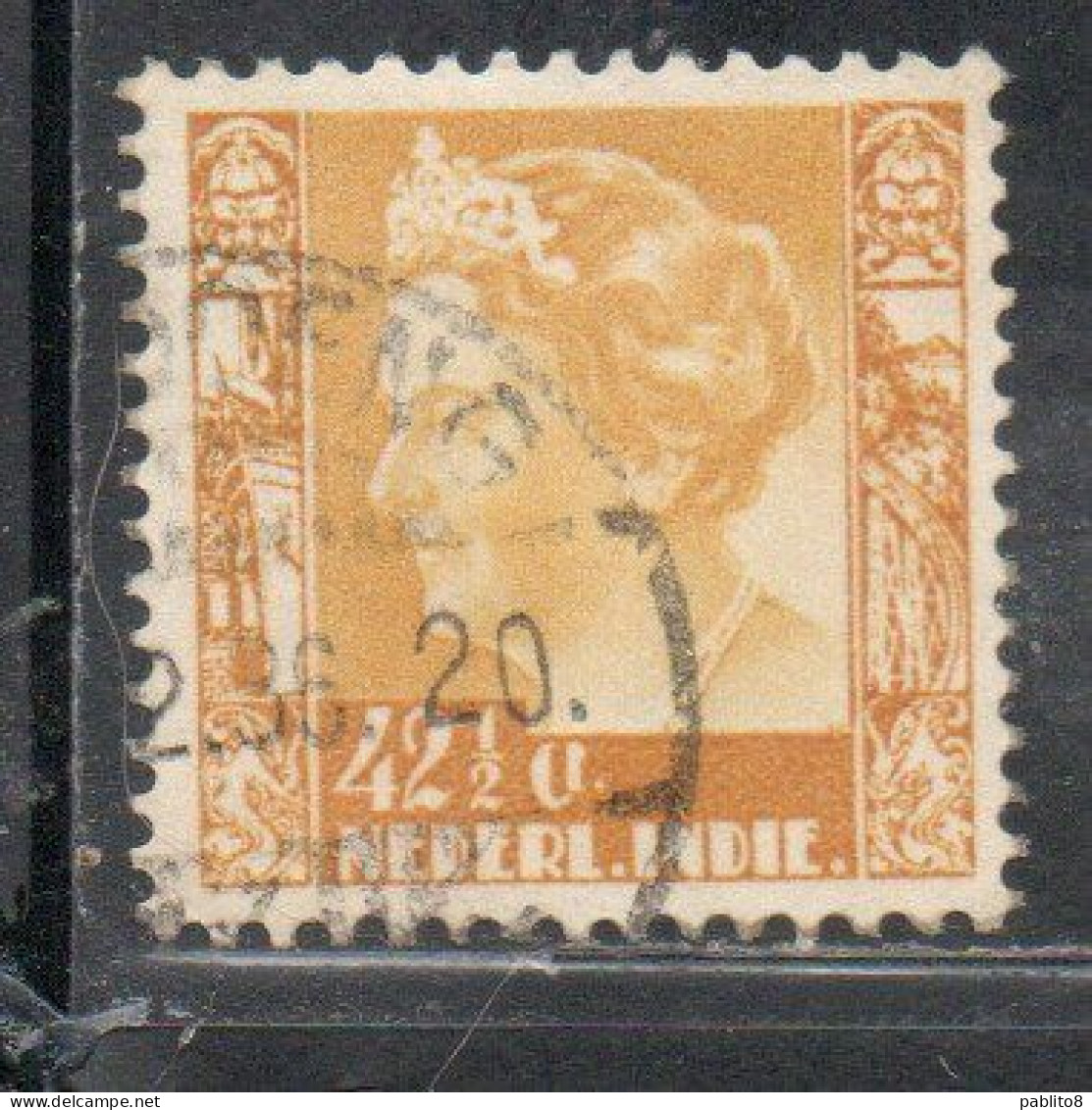 DUTCH INDIA INDIE INDE NEDERLANDS HOLLAND OLANDESI NETHERLANDS INDIES 1933 1937 1934 QUEEN WILHELMINA 42 1/2c USED USATO - Nederlands-Indië