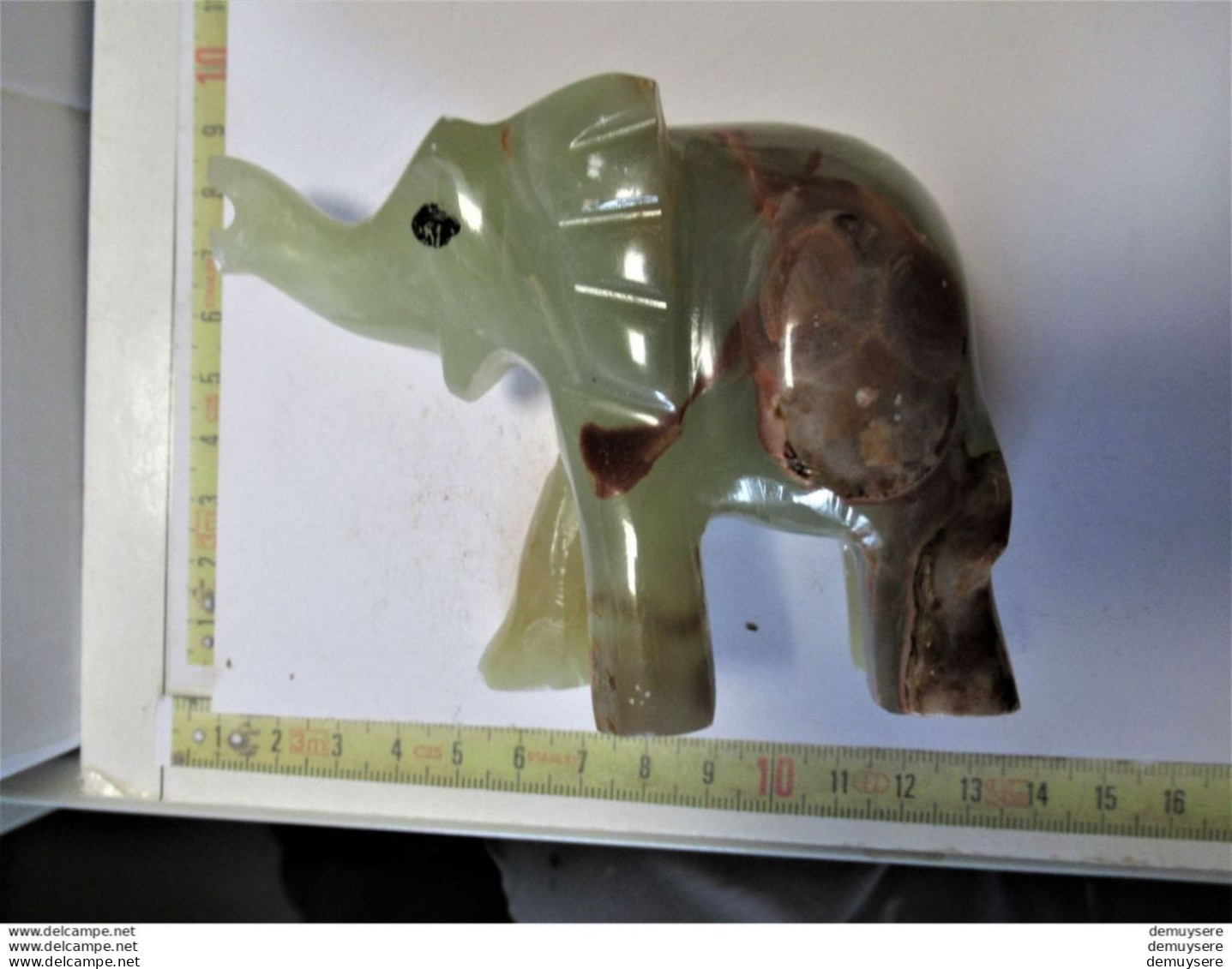 Lade 54 30-20 -10- Jade -  éléphant - Olifant  - 10 Cm - 337 Gram - - Piedras Y Mármoles