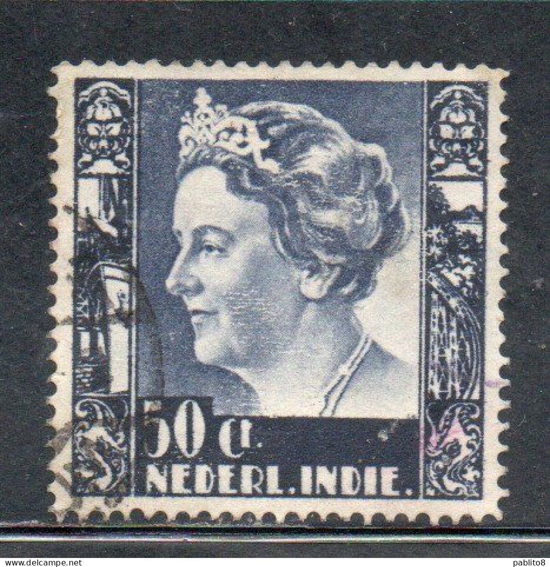 DUTCH INDIA INDIE INDE NEDERLANDS HOLLAND OLANDESI NETHERLANDS INDIES 1934 QUEEN WILHELMINA 50c USED USATO - Nederlands-Indië