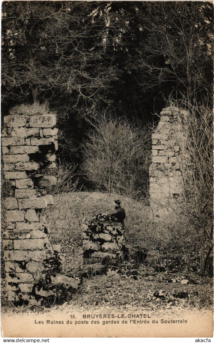 CPA Bruyeres-le-Chatel Les Ruines Du Poste Des Gardes FRANCE (1371193) - Bruyeres Le Chatel