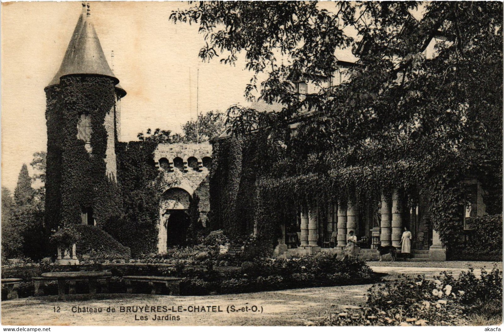 CPA Chateau De Bruyeres-le-Chatel Les Jardins FRANCE (1371194) - Bruyeres Le Chatel