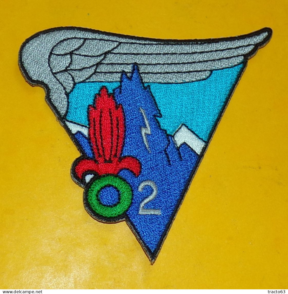 TISSU PATCH : LEGION 2ème REGIMENT ETRANGER DE PARACHUTISTES  2° COMPAGNIE  , DIAMETRE 9 CM , BON ETAT VOIR PHOTOS . POU - Ecussons Tissu