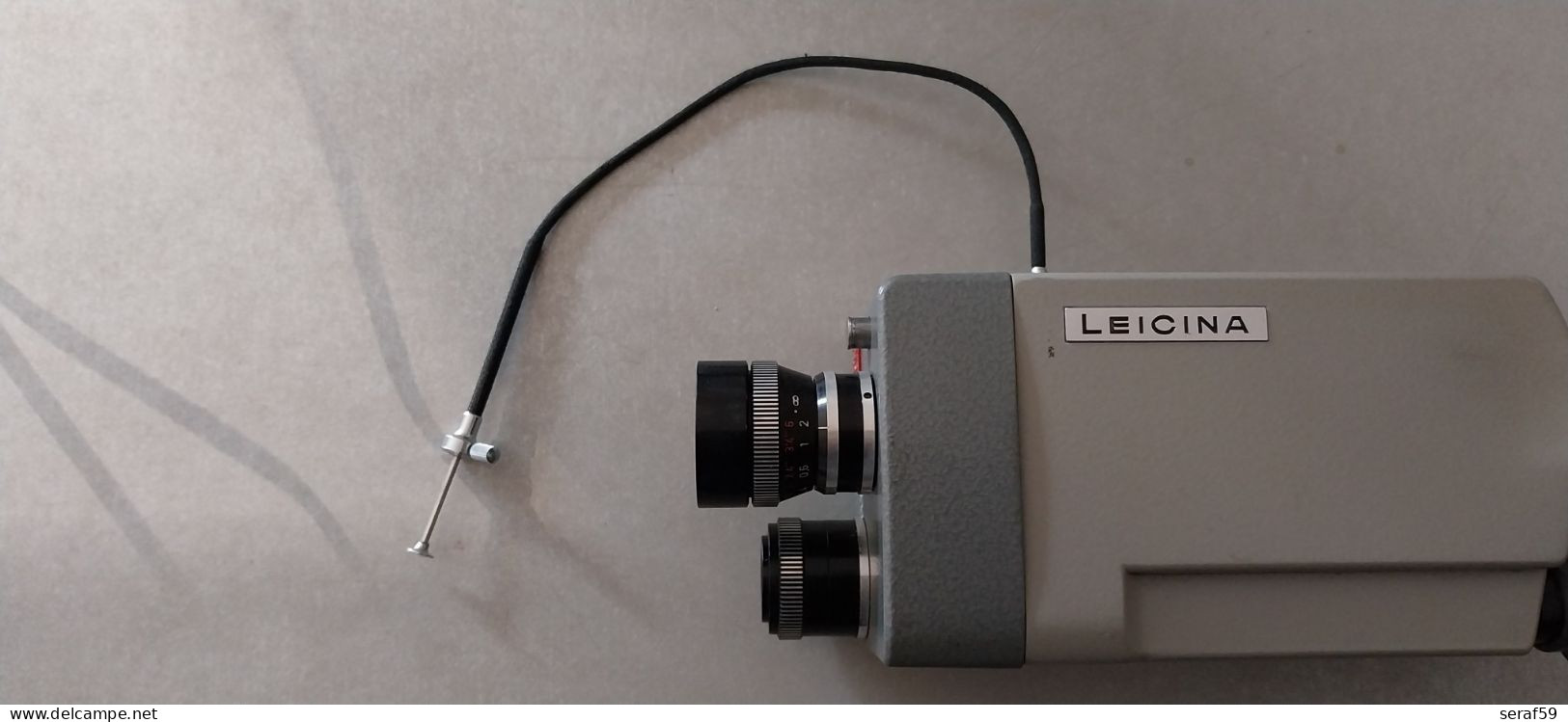 LEITZ, CAMERA LEICINA POUR FILM DOUBLE 8 - Matériel & Accessoires