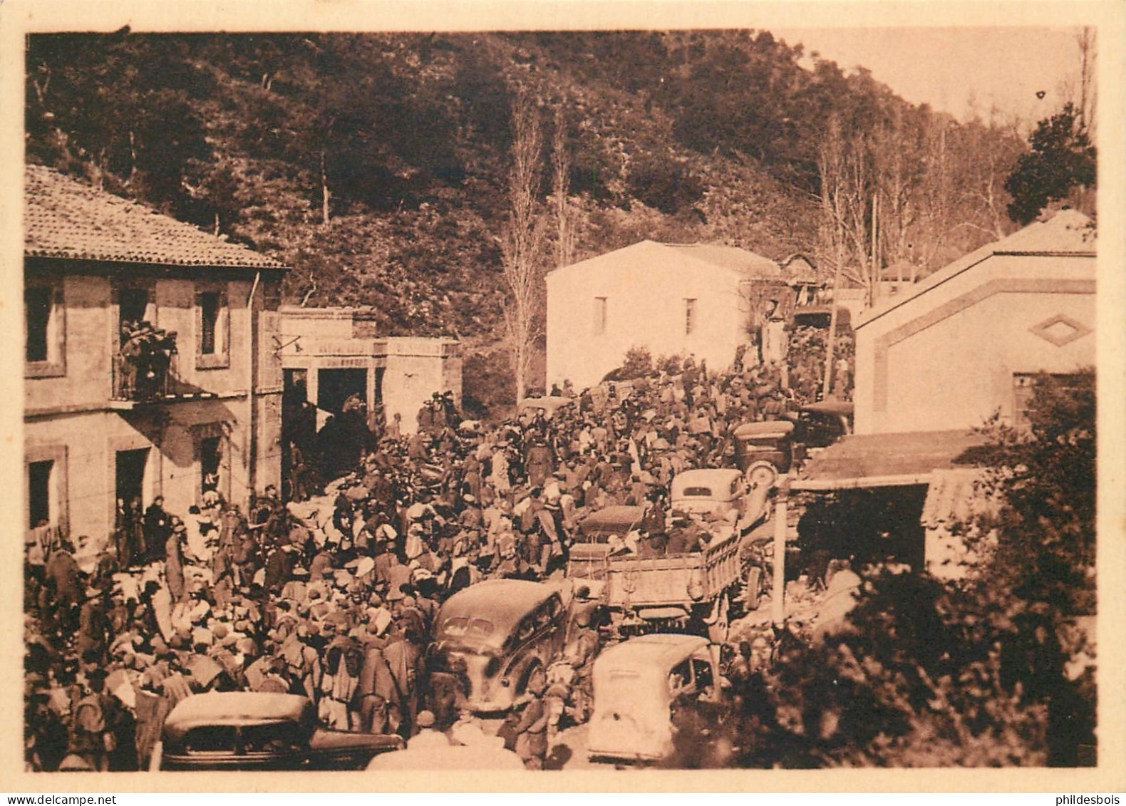 GUERRE D'ESPAGNE  LE PERTHUS  " Miliciens Passant La Frontiere  " N°4 - Evènements