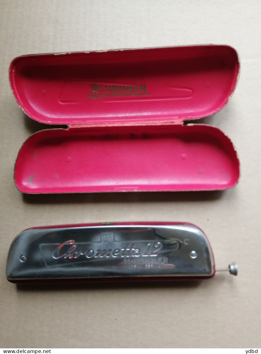 UN HARMONICA CHROMETTA 12  -M HOHNER ET SON ETUI - Instrumentos De Música