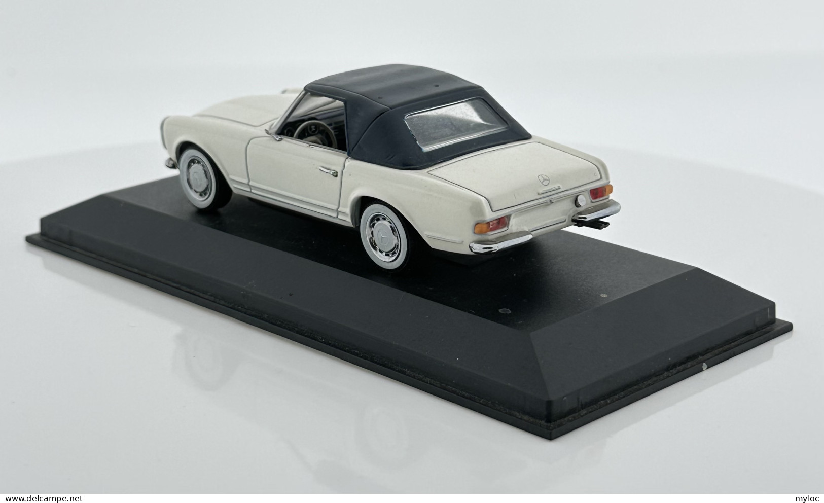 Voiture miniature Mercedes-Benz 280 SL Softtop Pagode. 1968. Minichamps. Echelle 1:43