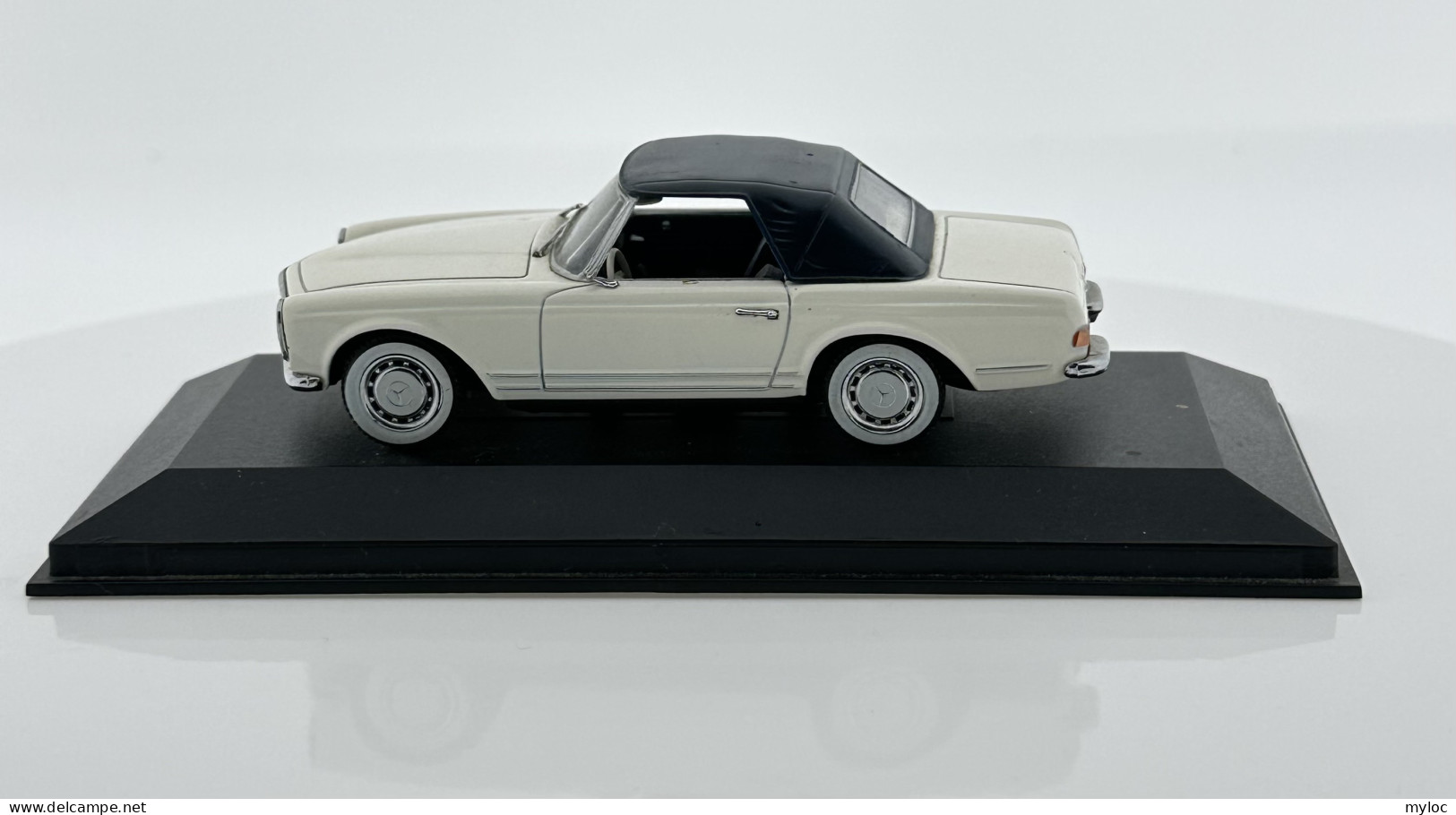 Voiture miniature Mercedes-Benz 280 SL Softtop Pagode. 1968. Minichamps. Echelle 1:43