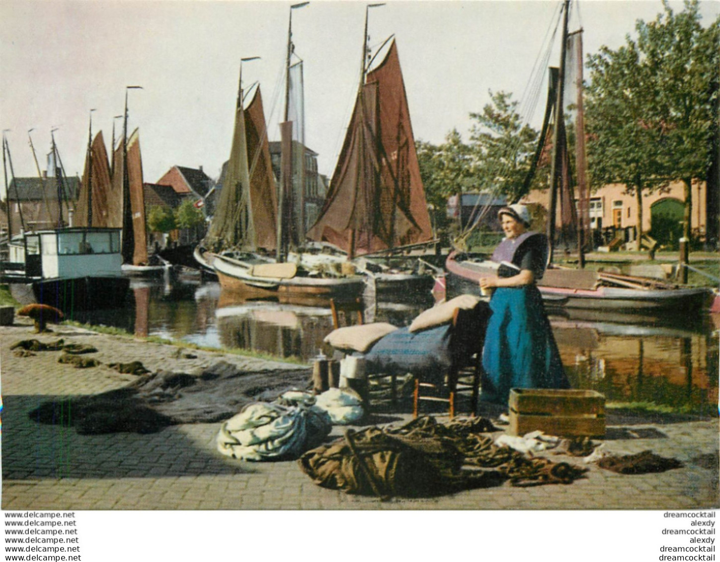 (LAN) Photo Cpsm Grand Format SPAKENBURG état Impeccable, Neuve Et Vierge...After The Fishing Season - Spakenburg