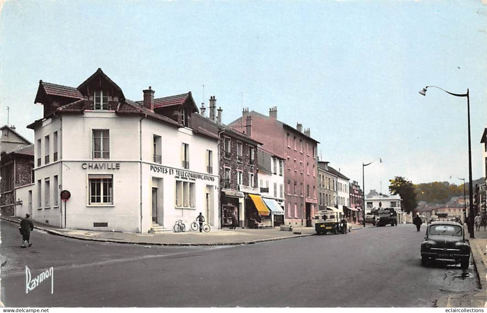 Chaville        92        Rue  . Les Postes . 4 CV Renault  1966      (Voir Scan) - Chaville