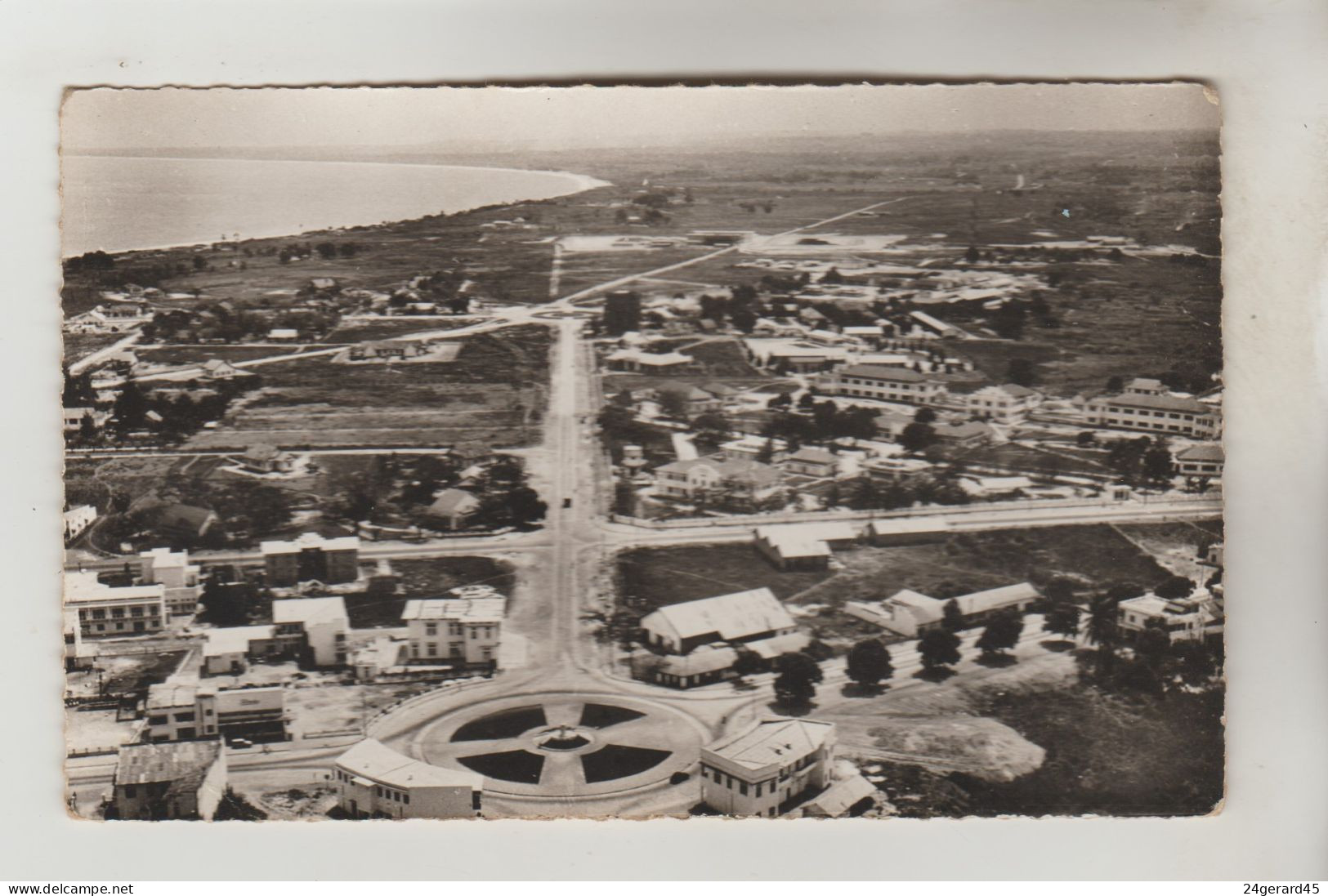 CPSM POINTE Noire (Congo) - Vue Aérienne - Pointe-Noire