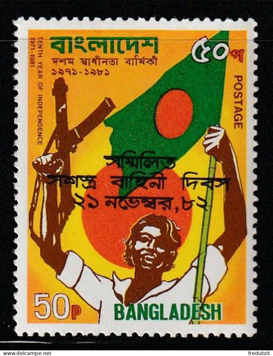 BANGLADESH - N°173H ** (1982) Surcharge : Journée Des Forces Armées - Bangladesch