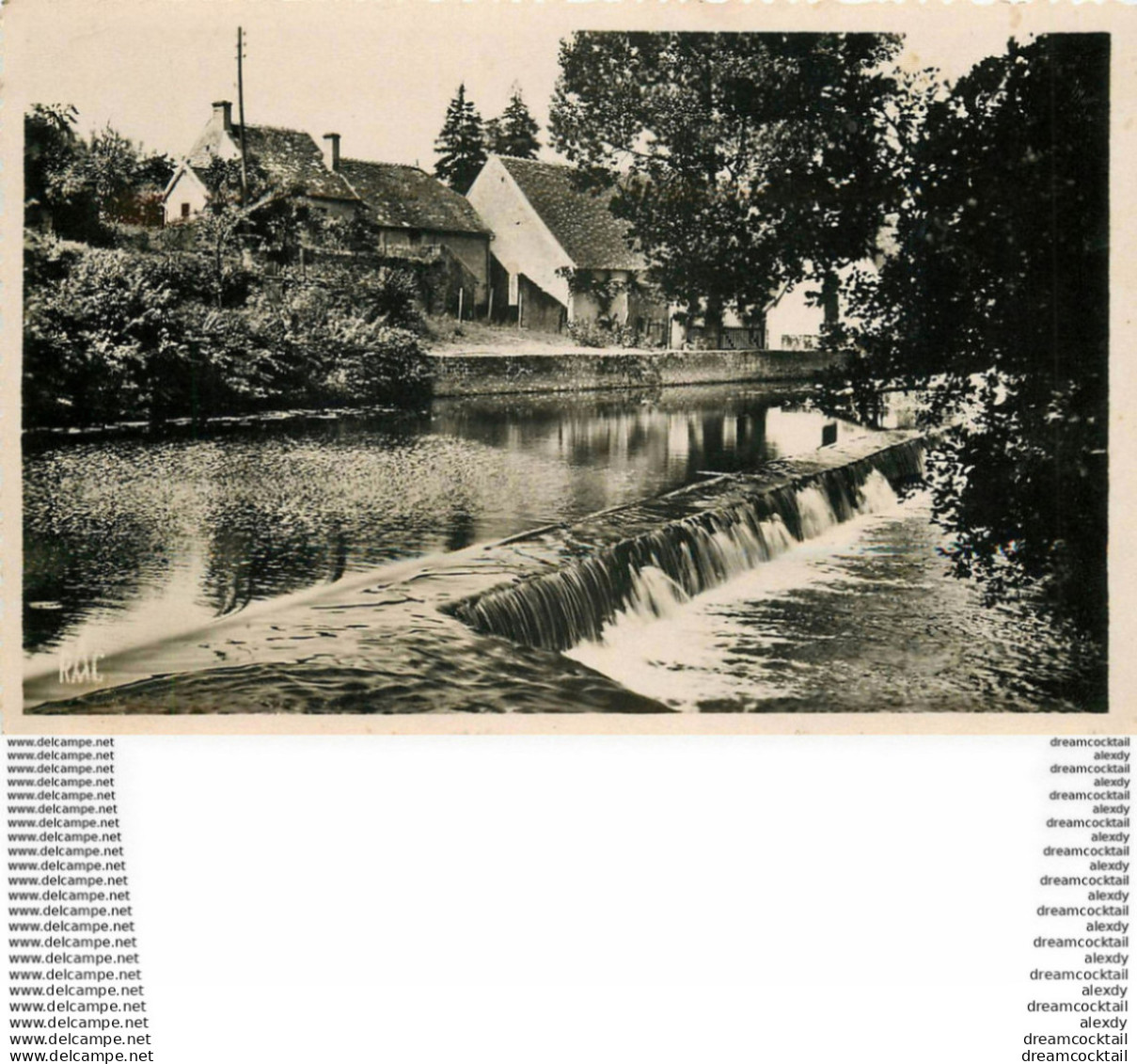 Photo Cpsm 86 LA TRIMOUILLE. L'Ecluse Et Ancien Moulin Perrin 1952 - La Trimouille